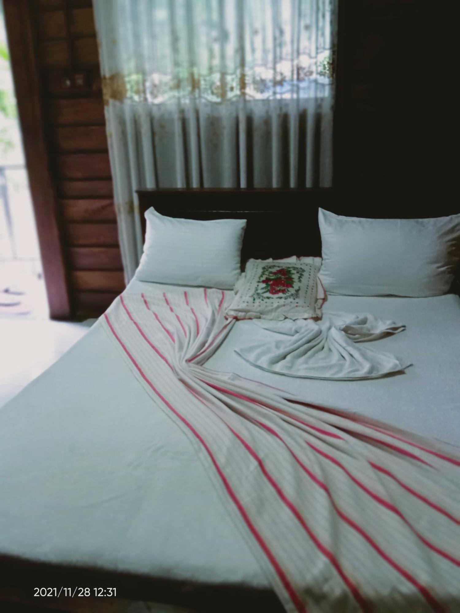 Discovery Resort Ratnapura Room photo
